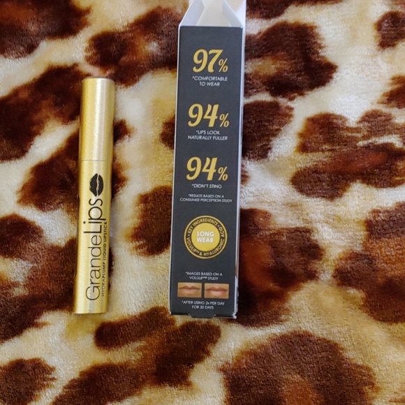 NEW GRANDE LIPS HYDRAPLUMP LIQUID LIPSTICK - Picture 2 of 2